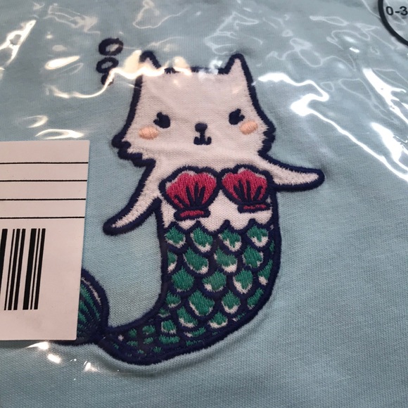 GYMBOREE MER-CAT ONESIE NEW - Picture 2 of 3